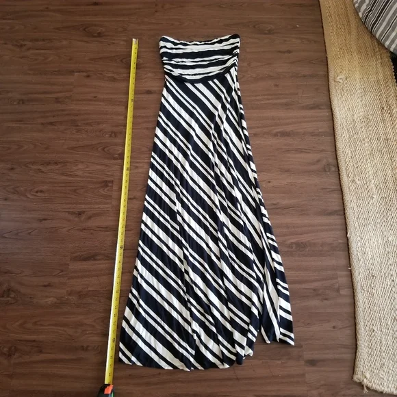 Banana Republic Strapless Maxi Dress - Picture 3 of 7